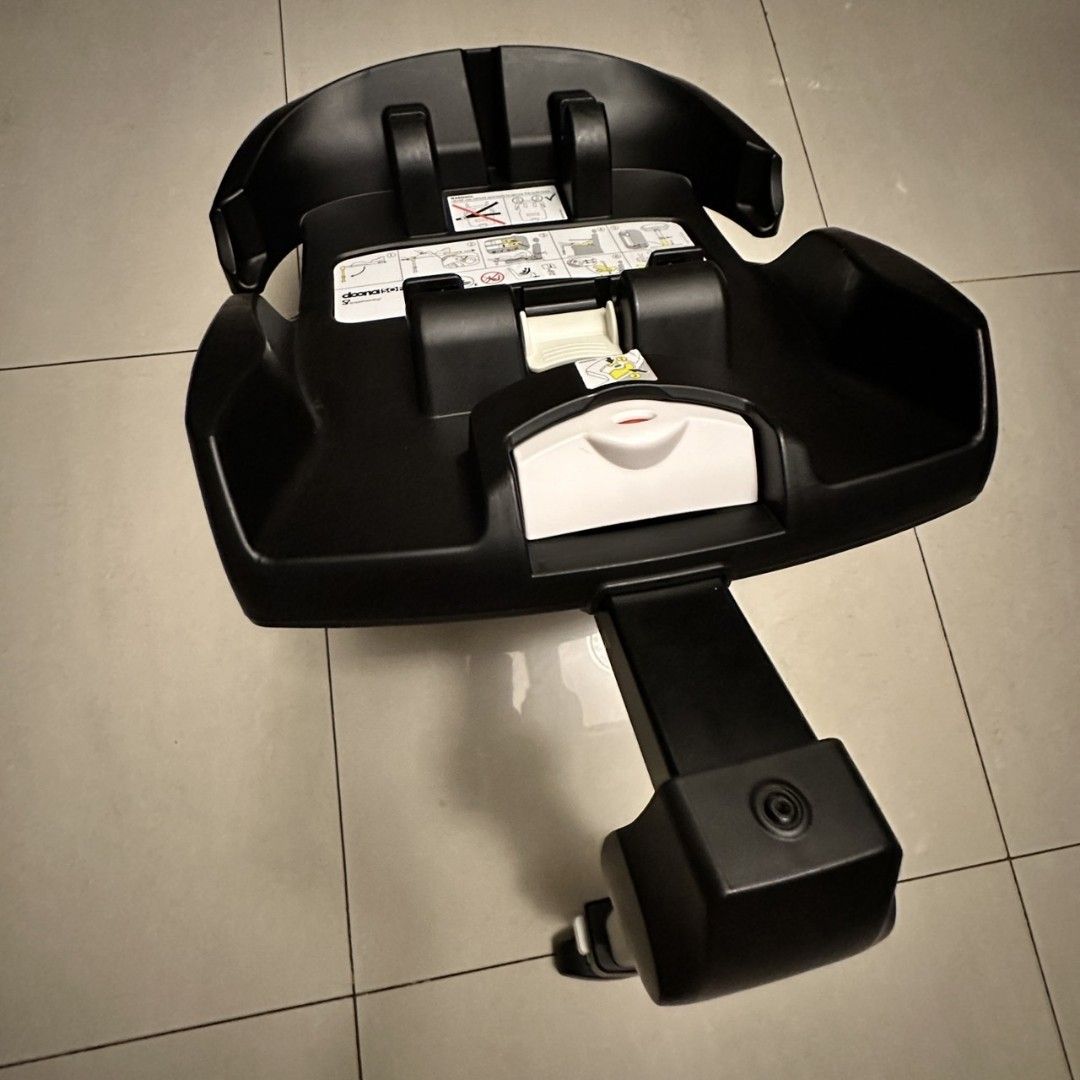 Doona isofix base second hand store