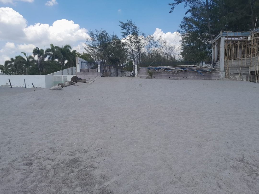 FOR SALE Beachfront with Proposed Villas Construction, Pundaquit, San