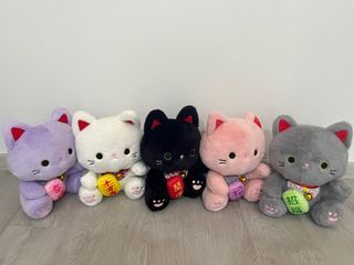 Fortune Cat Plushie (Big)
