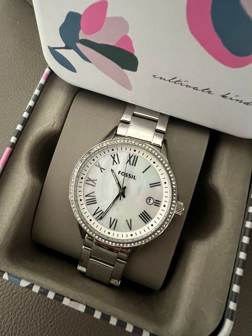 Fossil watch, Women's Fashion, Watches Accessories, Watches on