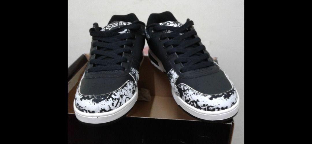 FOX Shoes Original Size UK 10 US 11 Eur 45 Men s Fashion Footwear Sneakers on Carousell
