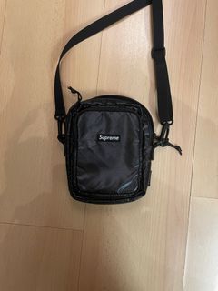 🔴Supreme SS17 waist bag (Steal Price!!!!), Men's Fashion, Bags, Sling Bags  on Carousell