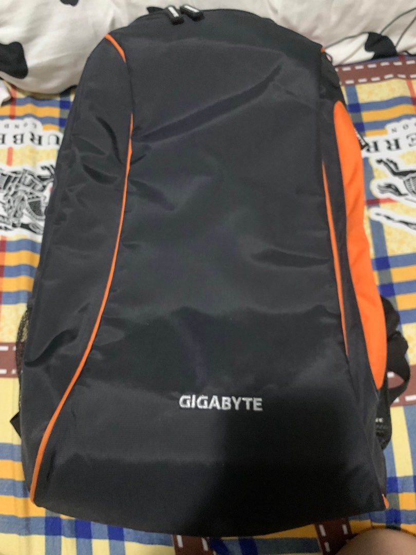 Gigabytes laptop (Category: Laptops & Notebooks) located in Pateros City. Submitted by sheng_23 (Listing ID 1257348587, Image 2). Description: .
