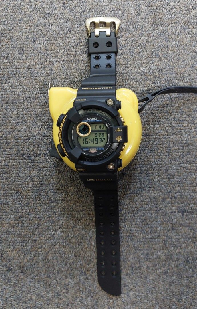 G-SHOCK(FROGMAN-DW-8200第一代原祖金眼睛), 男裝, 手錶及配件