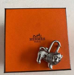 Auth HERMES Amulet 4 Cadena Horse Dog H charm Bag charm Silver
