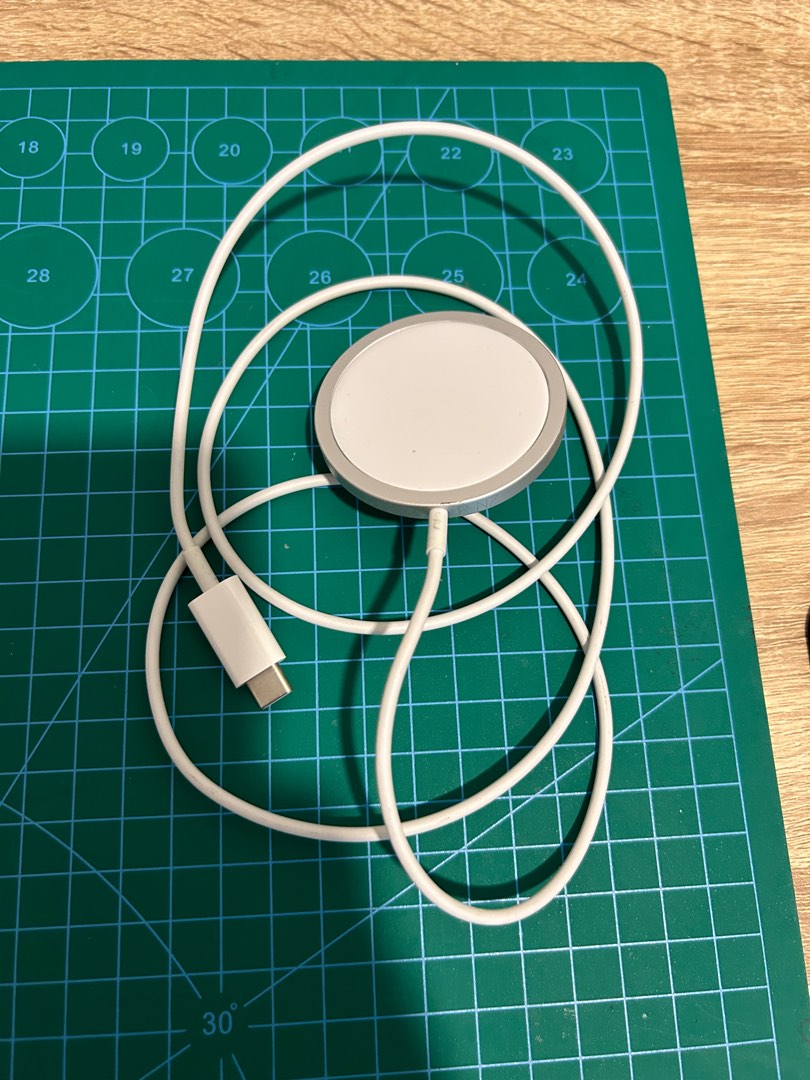 Apple Iphone Magsafe Charger, Mobile Phones & Gadgets, Mobile & Gadget