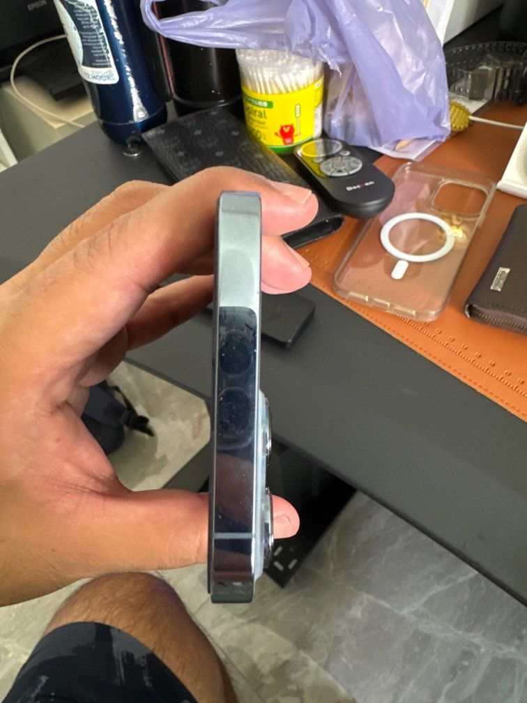 iphone_pro_max_256gb_1695886979_ea8dc8a9_progressive.jpg