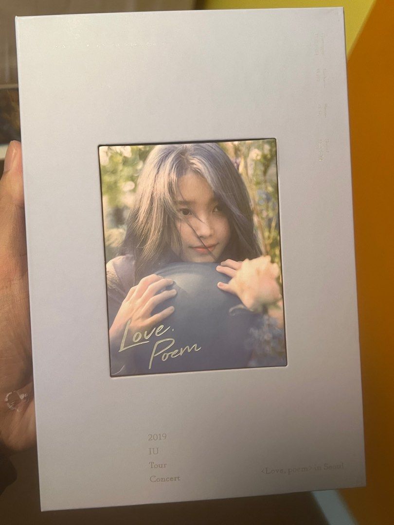 IU 2019 Tour Concert [Love Poem] DVD, Hobbies & Toys