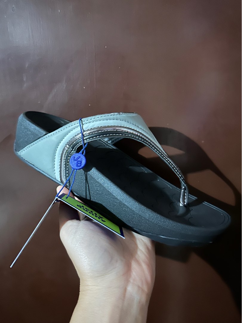 harga sandal jelly bunny