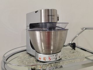 Kenwood mixer (full accessories)