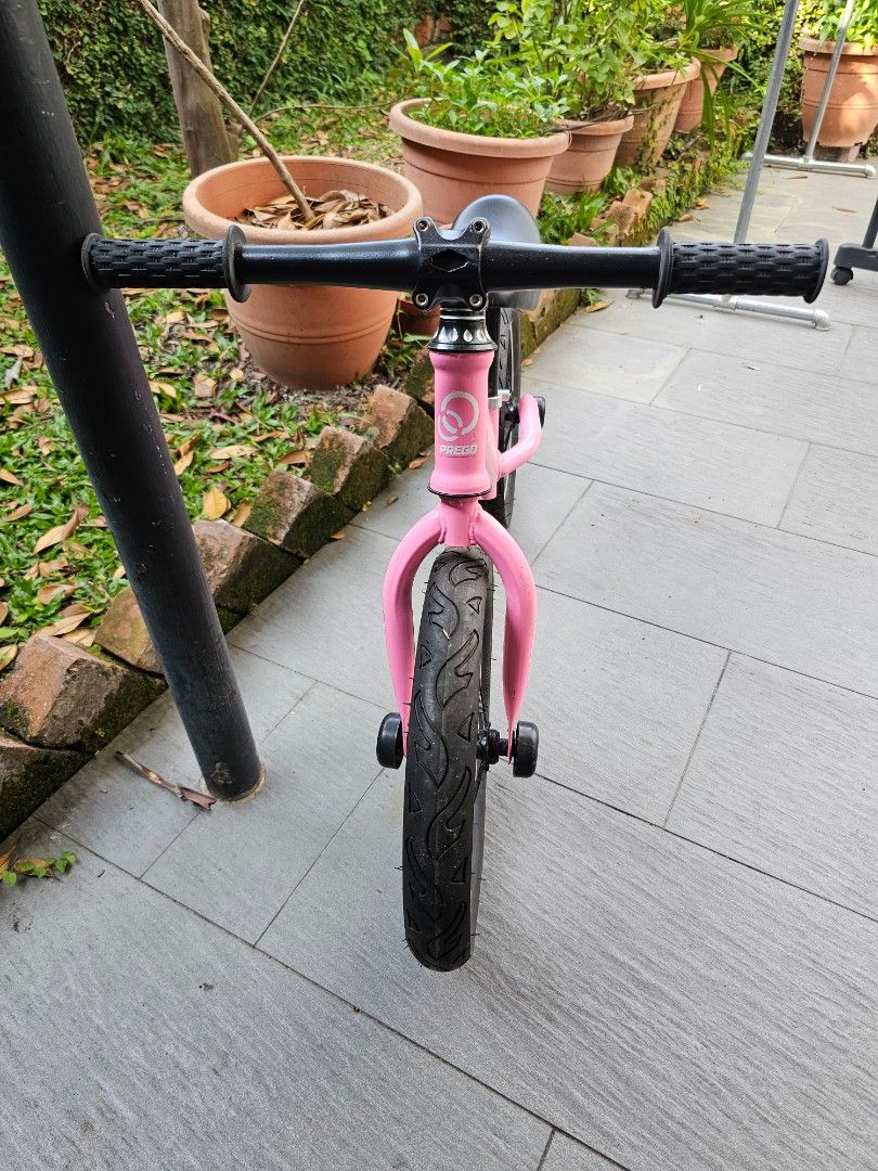 Kids push bicycle. Ideal for 4 6 year old. Sports Equipment