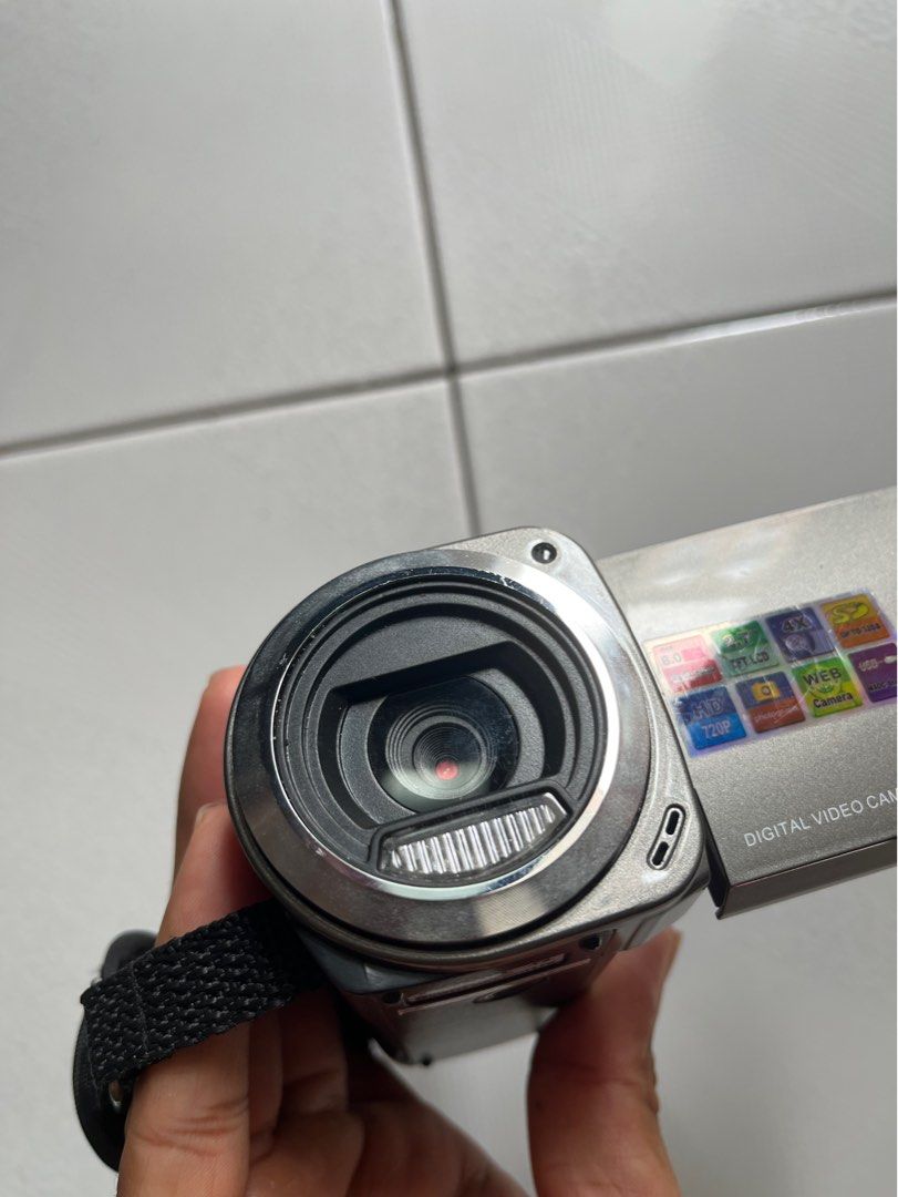 KOGAN DIGITAL VIDEO CAMERA, Photography, Video Cameras on Carousell