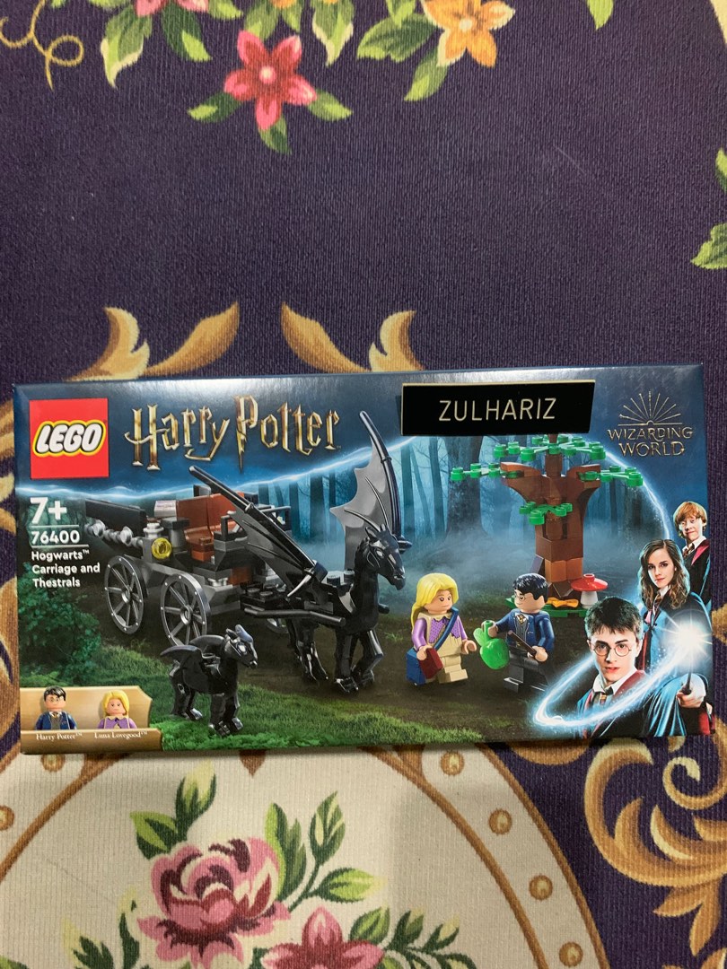 Hogwarts™ Carriage and Thestrals 76400, Harry Potter™