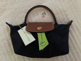 Longchamp Le Pliage mini in black