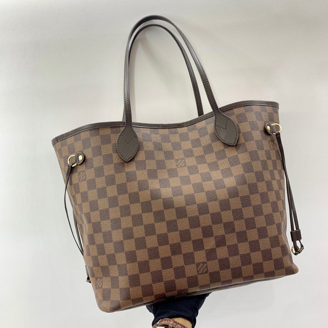 LV NEVERFULL DAMIER AZUR MM TOTE BAG, Luxury, Bags & Wallets on Carousell