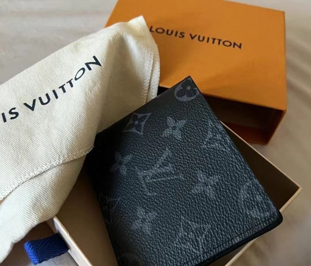 Louis Vuitton Marco Wallet, Men's Fashion, Watches & Accessories, Wallets &  Card Holders on Carousell