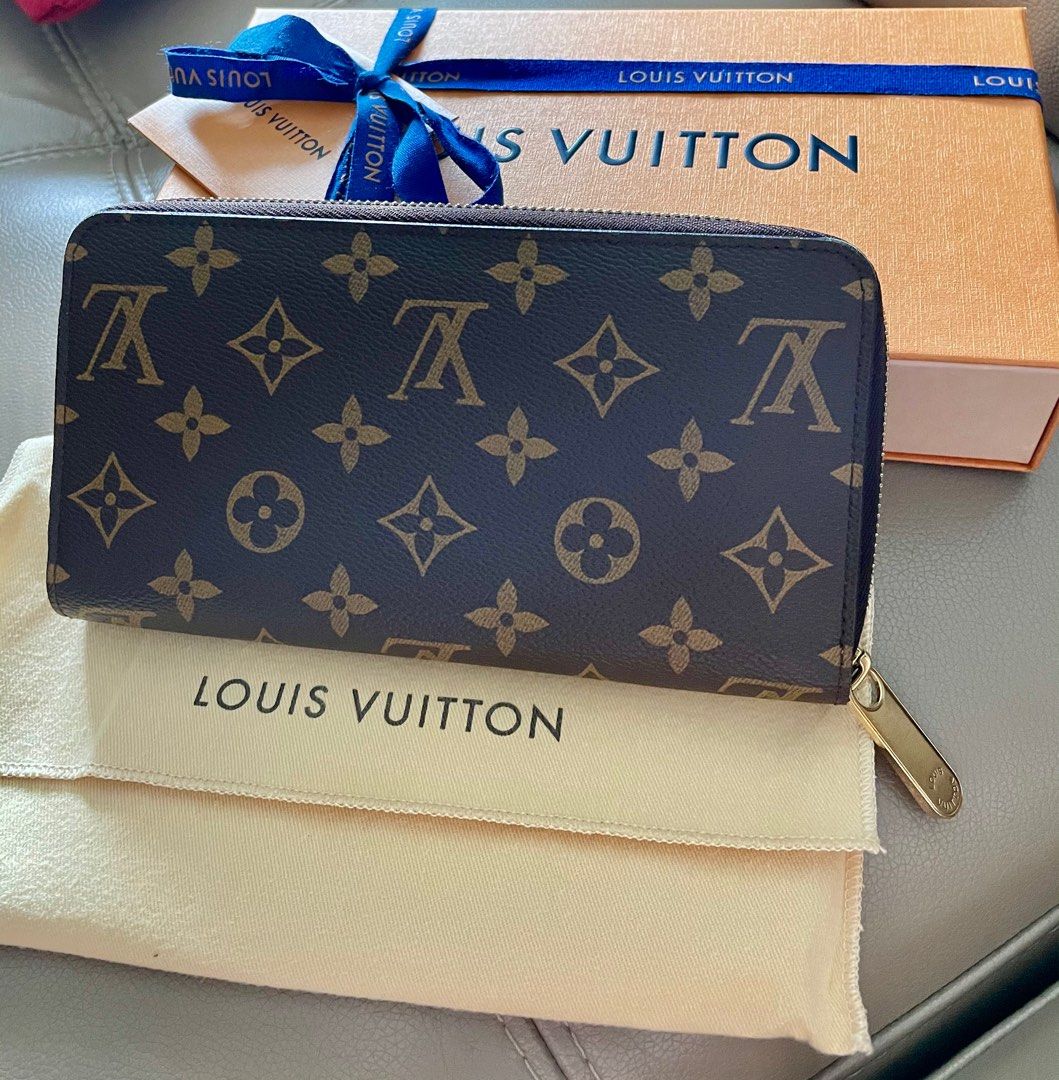 Louis Vuitton Zippy Wallet, Luxury, Bags & Wallets on Carousell