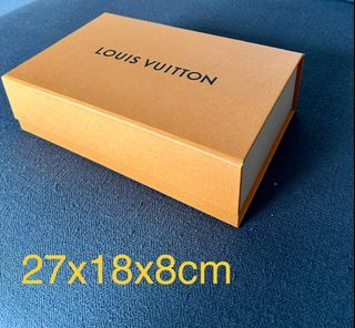 💯AUTHENTIC Paperbag Louis Vuitton original paper bag empty box package  packing packaging lv storage big large xl, Luxury, Bags & Wallets on  Carousell