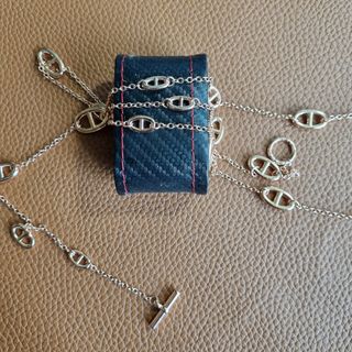 Louis Vuitton cube dice necklace preorder, Men's Fashion, Watches &  Accessories, Jewelry on Carousell