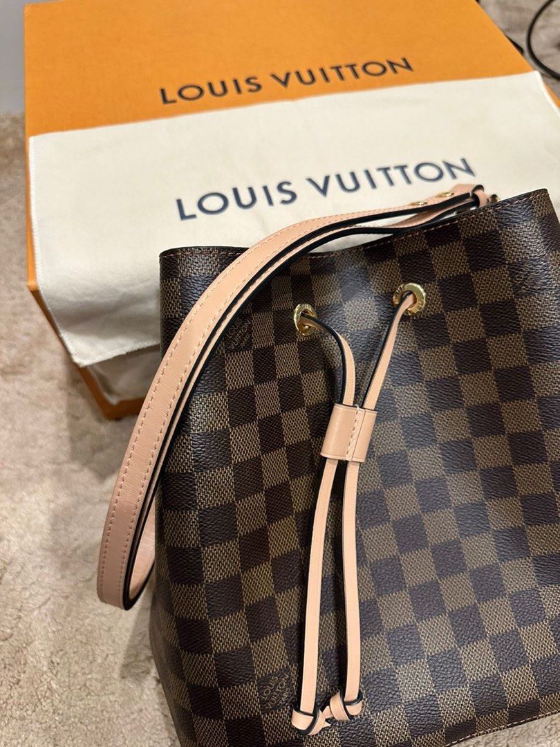 Pre-order LV Louis Vuitton Neonoe Bucket with Pouch Empreinte MM, Luxury,  Bags & Wallets on Carousell