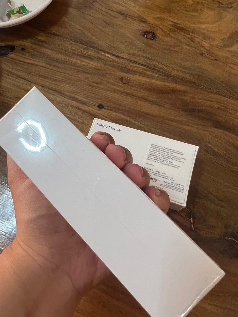 MAGIC MOUSE 2 BRANDNEW & Sealed (Category: Mouse & Mousepads) located in Quezon City. Submitted by legitgadgetforless (Listing ID 1257216914, Image 3). Description: Brandnew & Sealed Magic Mouse 2 Original with one year Apple Warranty! ⭕️⭕️MOP : Bank transfer or Cash ✅Cod within Metro Manila and NCR+ ( Same day deliver ) ✅Meet ups on my desired place • Sm Megamall • Sm Makati •Sm Sta. Mesa (pref) • Rob. Galleria ✅Shipping via lbc to provinces (ca