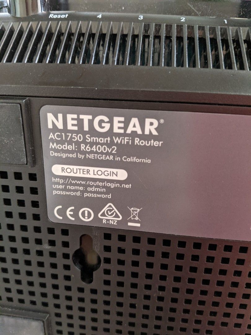 Netgear R6400v2 internet VPN router 100% working. Ethernet network ...