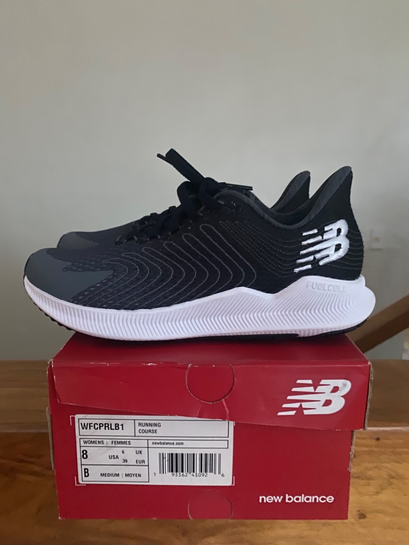 New Balance Running Shoes, Women's Fashion, Activewear on Carousell
