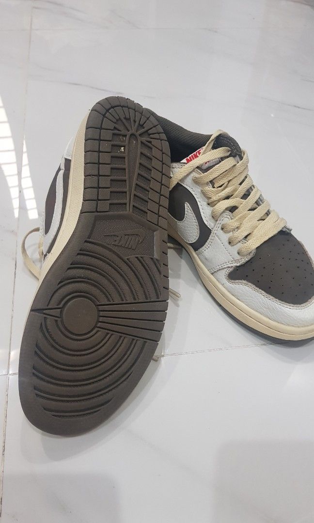 travis scott nike air jordan low