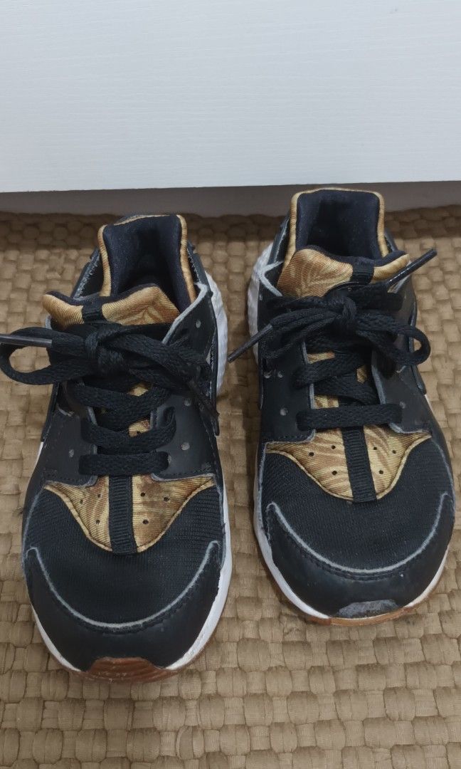 Nike huarache 11c 2025