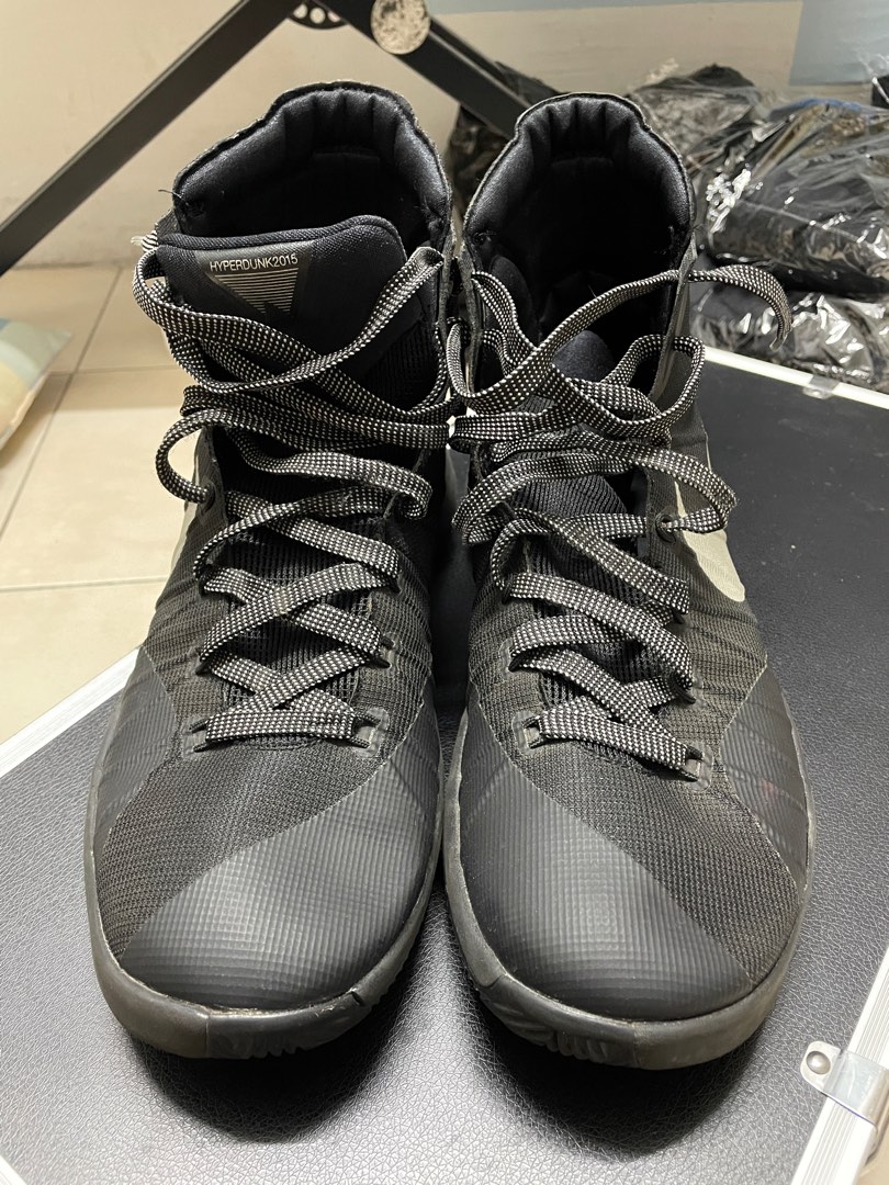 Sepatu shop nike hyperdunk