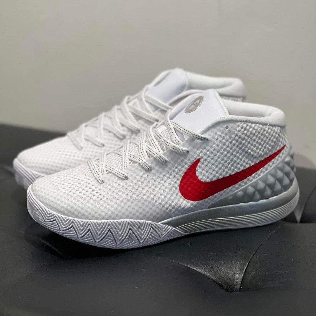 Kyrie 1 hotsell opening night