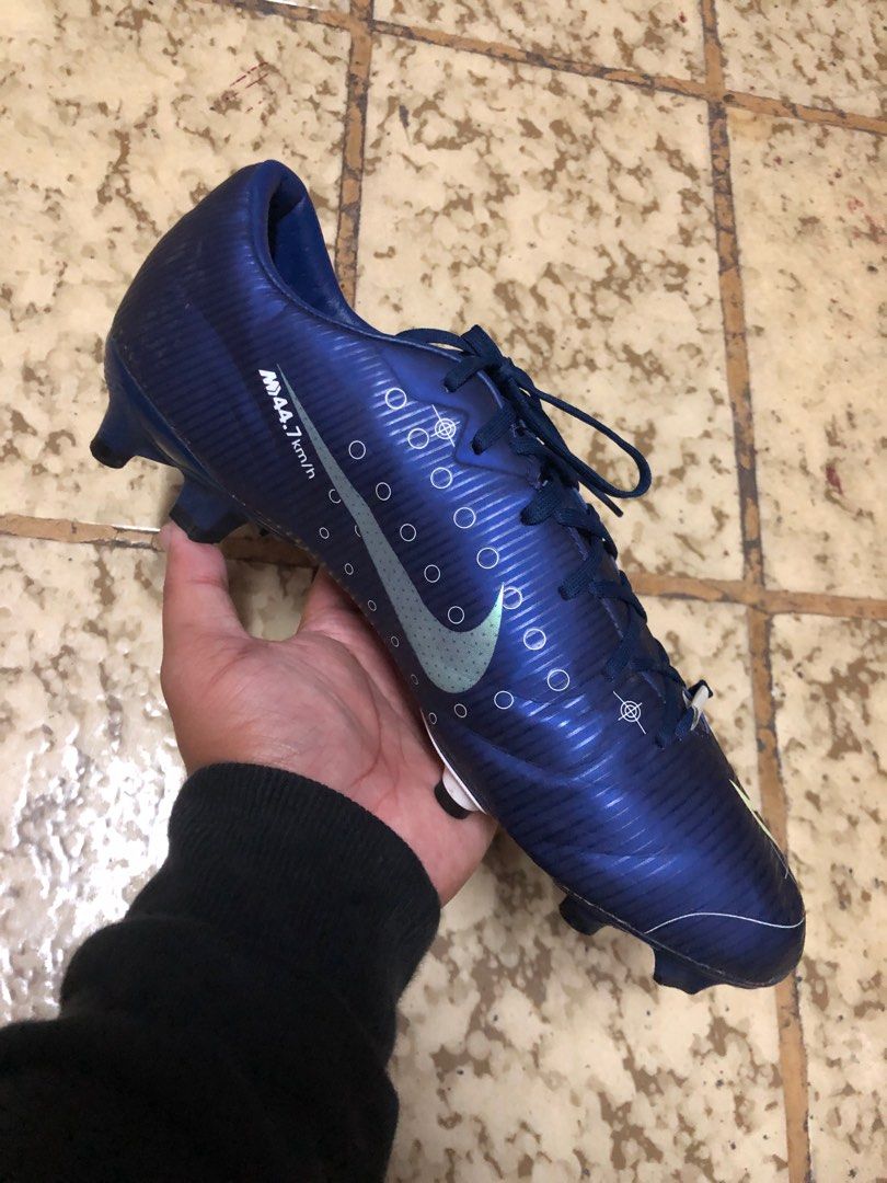 13c soccer cleats clearance