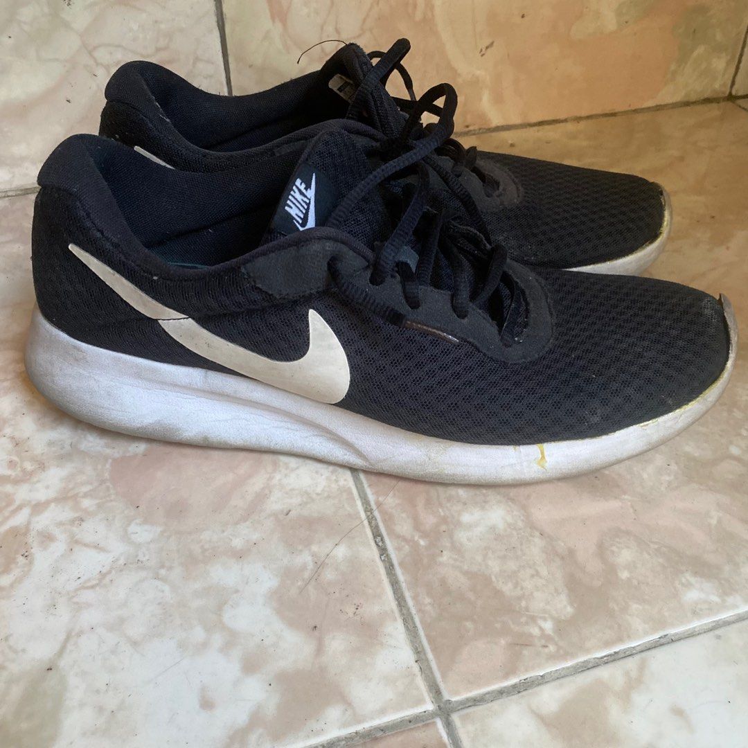 Nike Tanjun Size 45 US Bonus Nike Air Max, Fesyen Pria
