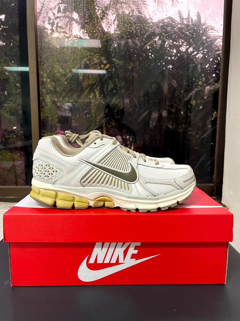 Nike vomero sale womens size 8