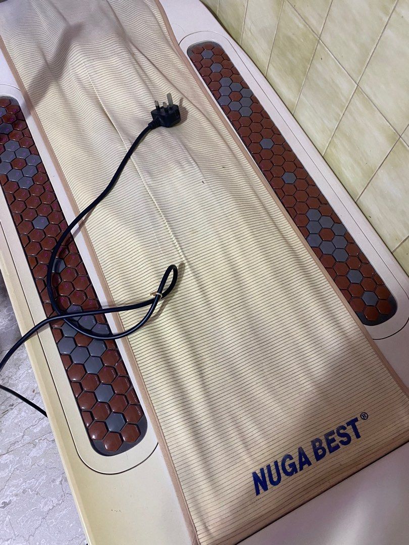 Nuga Best N5 Thermal Massage Foldable Bed, Health & Nutrition, Massage