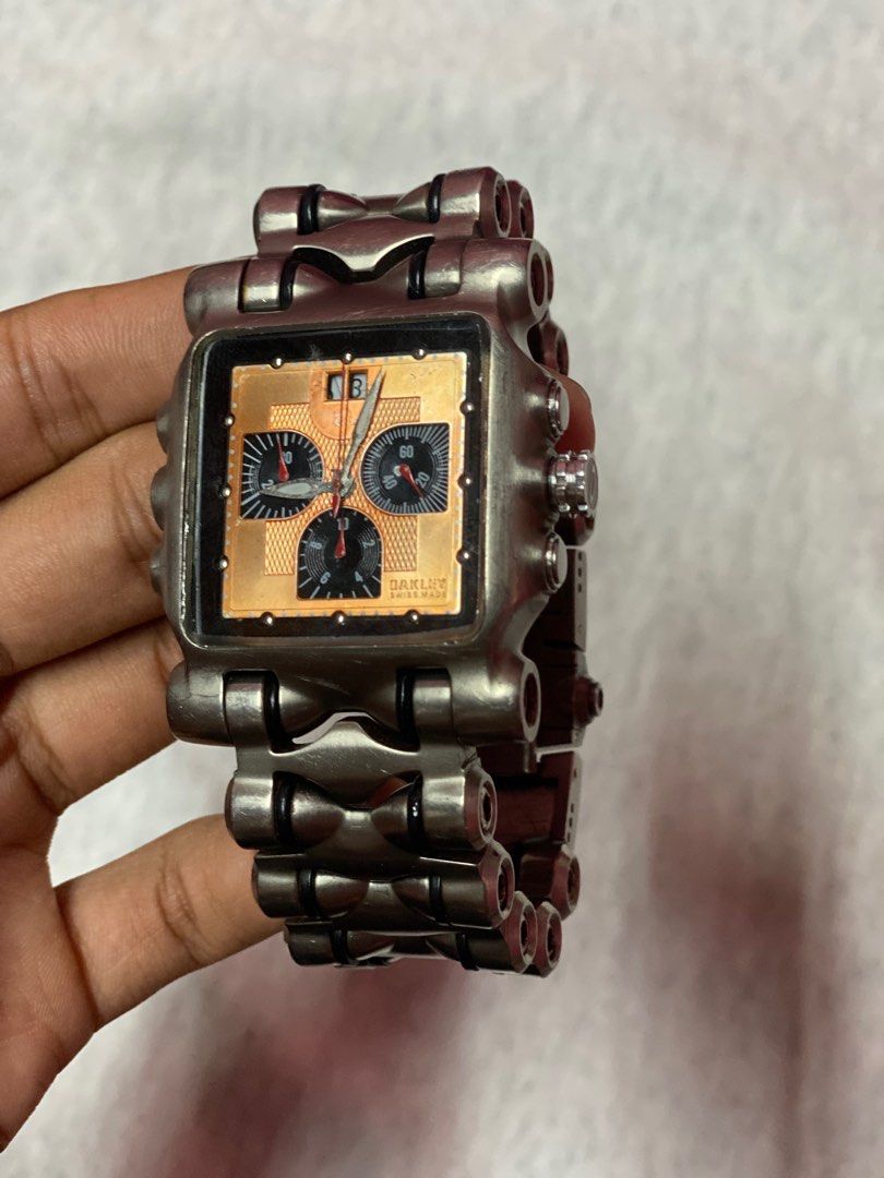 Oakley deals titanium watch
