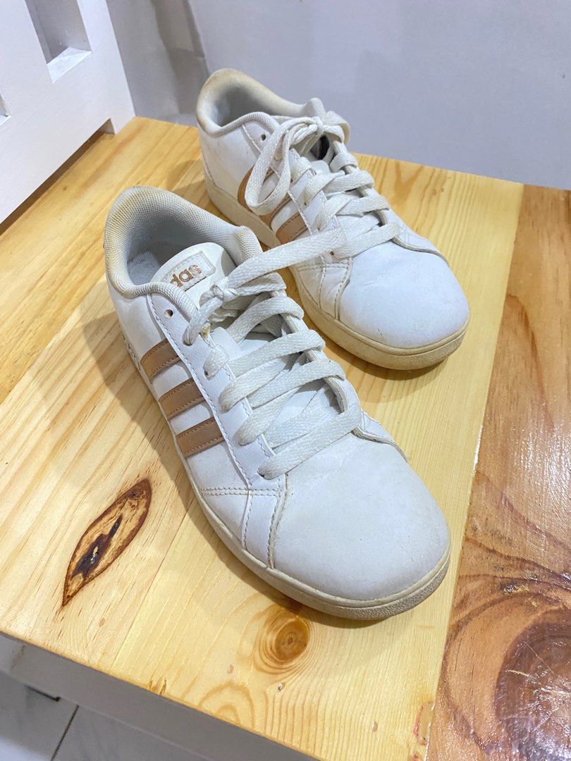 Adidas superstar gold deals size 6