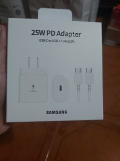 ORIGINAL AND BRAND NEW SAMSUNG CHARGER USB -C TO USB C