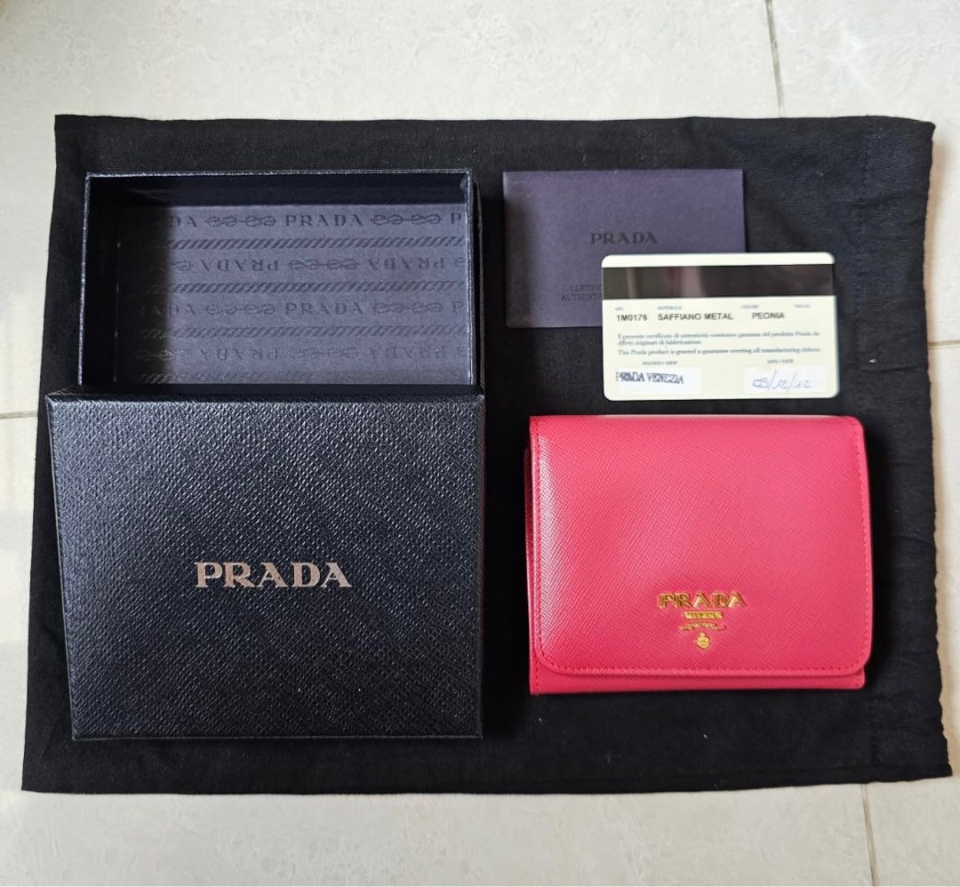 Prada best sale peonia saffiano