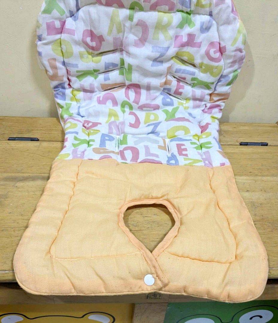 Preloved Imported Stroller Cushion (Category: Strollers) located in Manila. Submitted by little_ek_house (Listing ID 1257348799, Image 3). Description: UK imported Preloved/surplus abroad 📍Location: Manila ❌ NO PHYSICAL STORE 💸 Shipping fee shouldered by the buyer 🌏 We Ship Nationwide 🛵 Lalamove (can do COD, addtl sa rider) 🚛 J&T Express or Shopee check out (payment first) 📦 Shopee Check out (addtl 10% item price) ⭐ Mode of Payment: GCASH, 