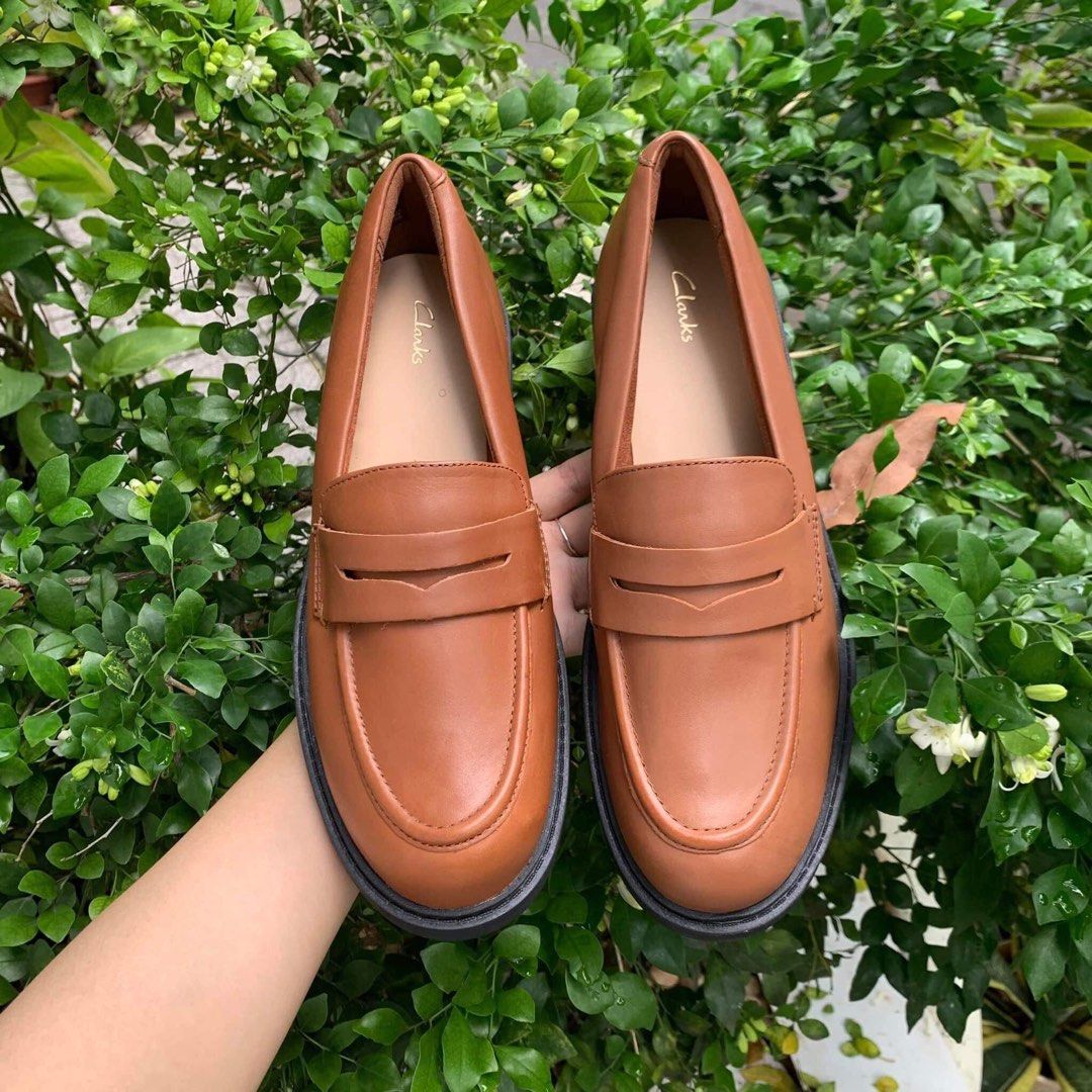 Clarks driving shoes womens deals