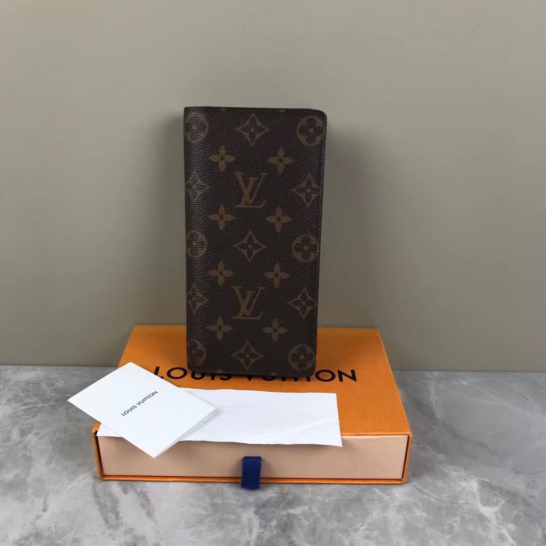 Damier brown Louis Vuitton men's bi fold wallet preorder from japan,  Luxury, Bags & Wallets on Carousell