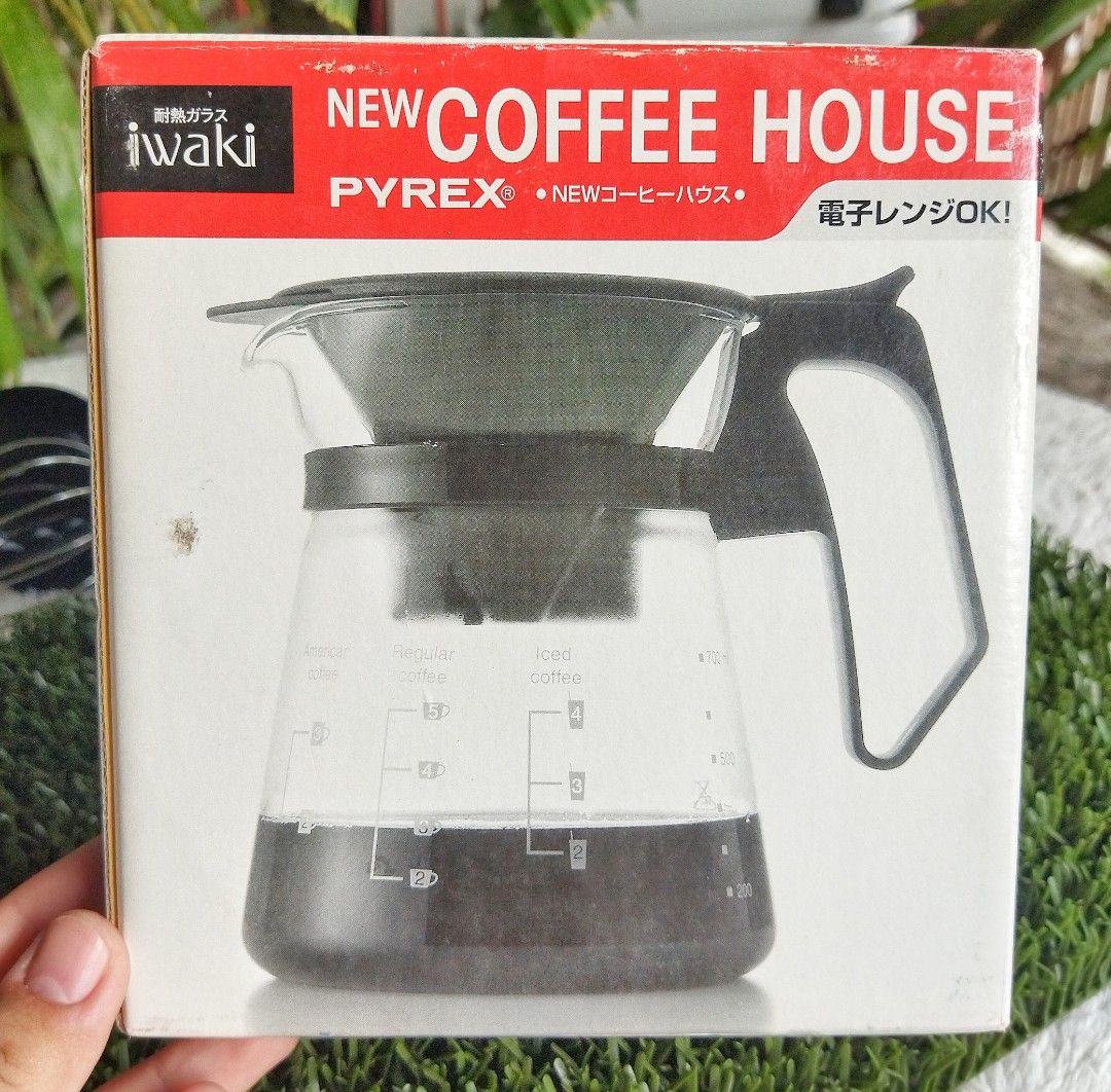 Pyrex Coffee dripper (Category: Coffee & Tea Tableware) located in Mati. Submitted by surkayconsumergoodstraiding (Listing ID 1257200647, Image 1). Description: with free coffee filter in the box.