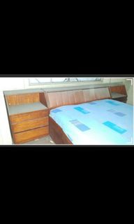 Queen Bed with 2 side tables