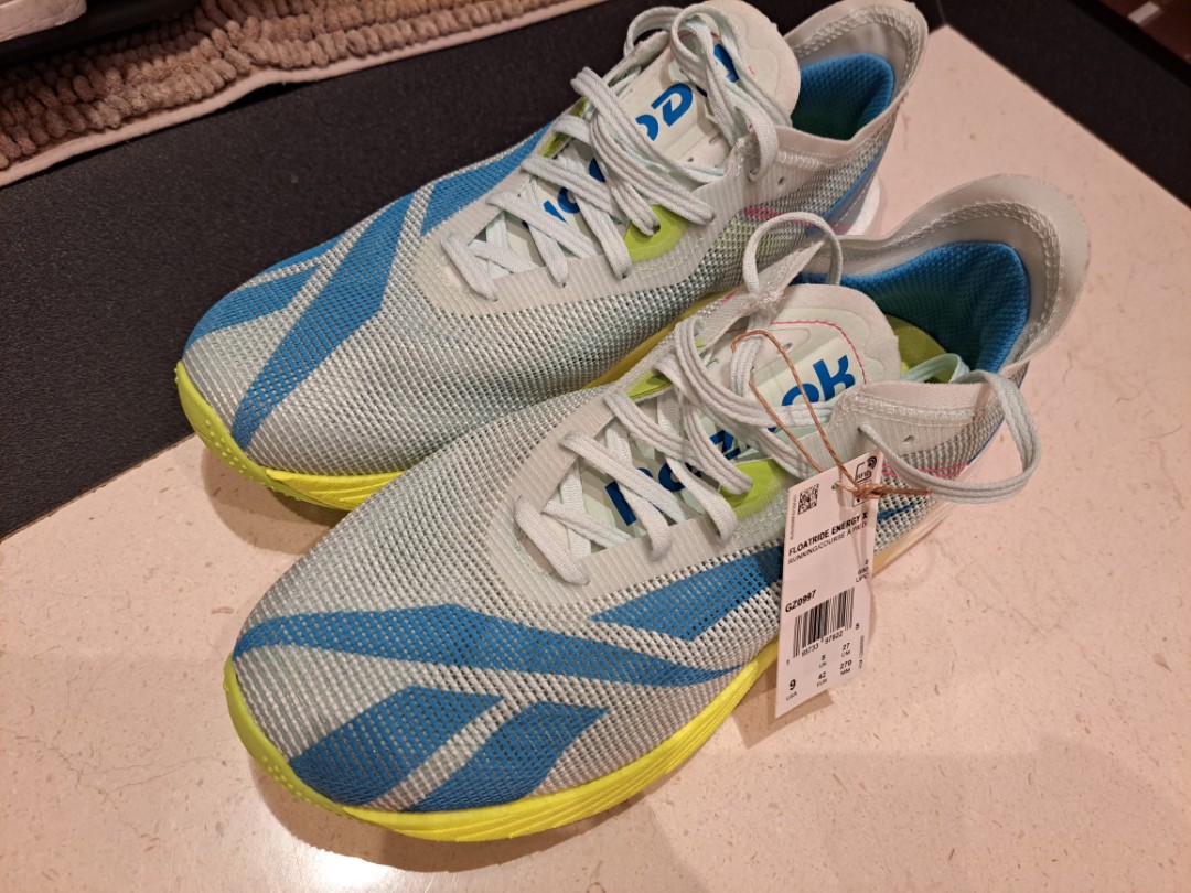 Reebok Floatride Energy x asics, 男裝, 鞋, 波鞋- Carousell