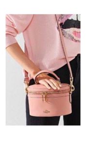 (Category: ) located in . Submitted by shopper9876 (Listing ID 1257297632, Image 1). Description: .