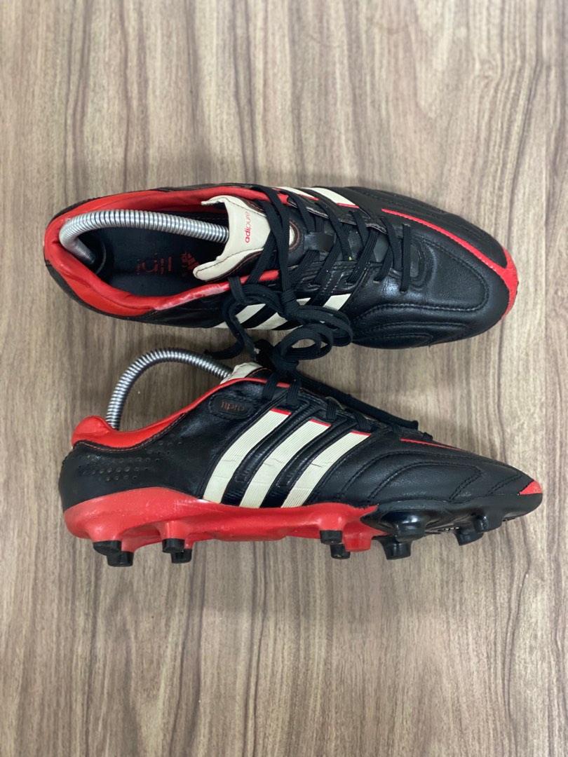 Harga sepatu sales adidas 11 pro