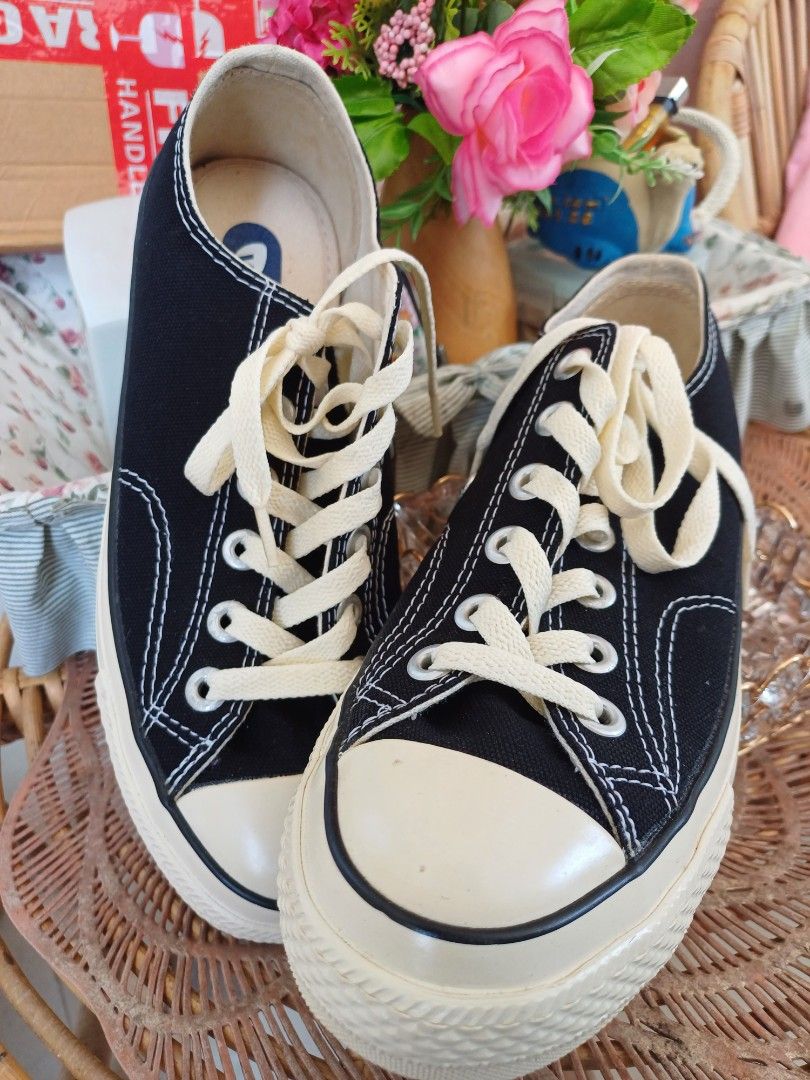 Sepatu shoes Like Converse NB new, Fesyen Wanita, Sepatu di Carousell