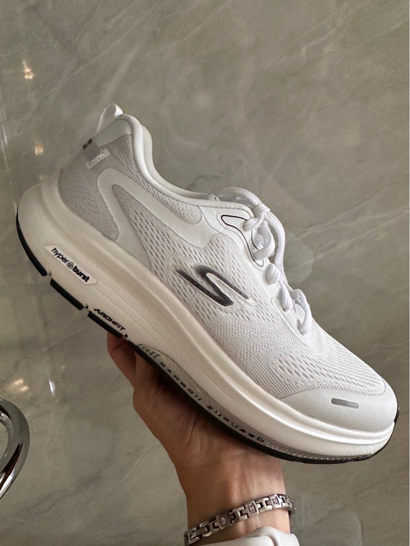 Walking shoes store for women sketchers