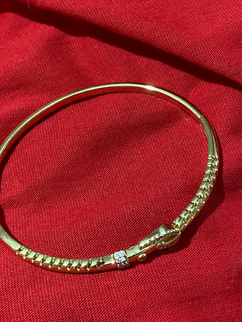 Soft bangle (Category: Bracelets) located in Las Pinas. Submitted by nugets (Listing ID 1257276496, Image 2). Description: Very nice quality non tarnish.